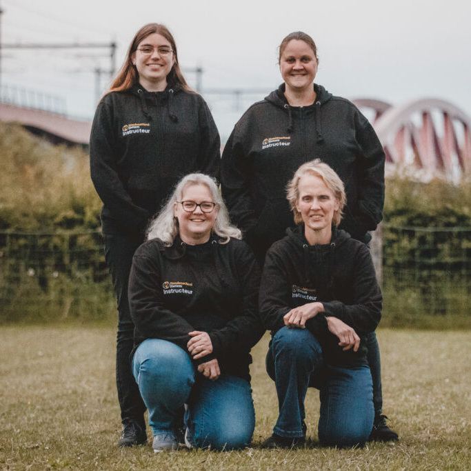 Hondenschool Hattem_teamfoto_02_LR